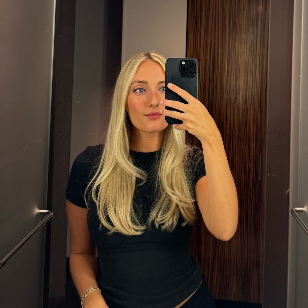 Meet your Posher, Antonia